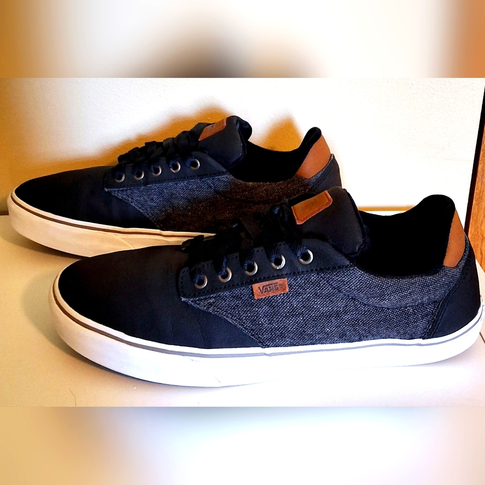 Vans Men's Atwood Low-top Sneaker
